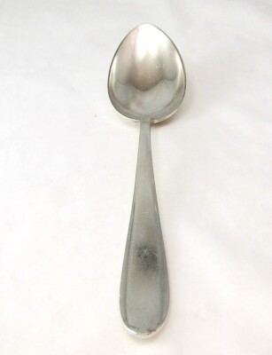 Wellner 90 Silverplate Outline Edge Large Oval Soup or Table Serving Spoon(s)