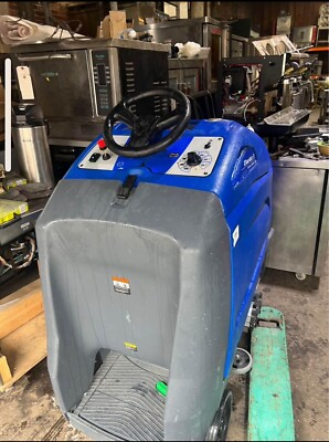 #ad Karcher Chariot 3 iExtract 26 Stand Floor Cleaner Commercial Floor Buffer $5500.00