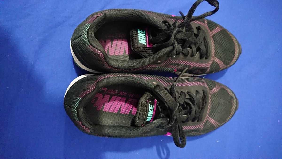 turquoise pink and black air max
