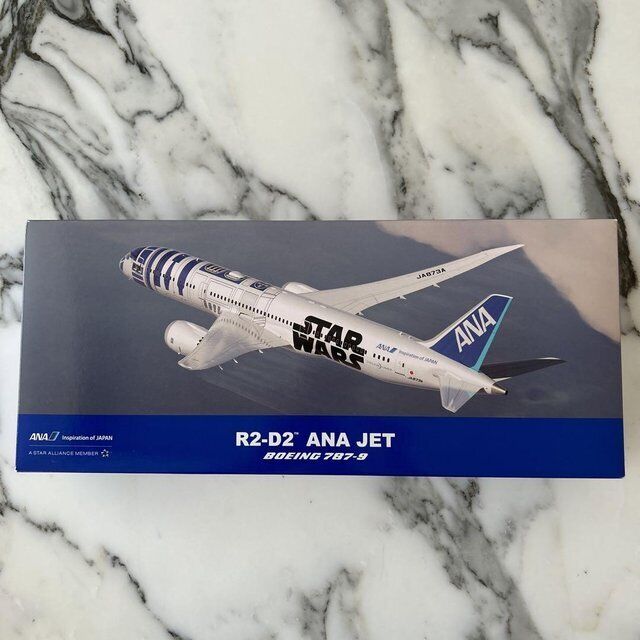 ANA Boeing 787-9 Airplane Model 1:200 STAR WARS R2-D2 Not ANA Boeing 787-9 Airplane Model 1:200 STAR WARS R2-D2 Not