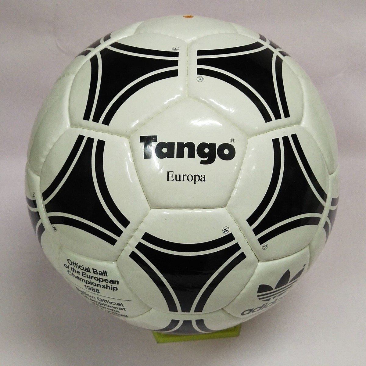 Adidas Tango Europa 1988 European Championships Official