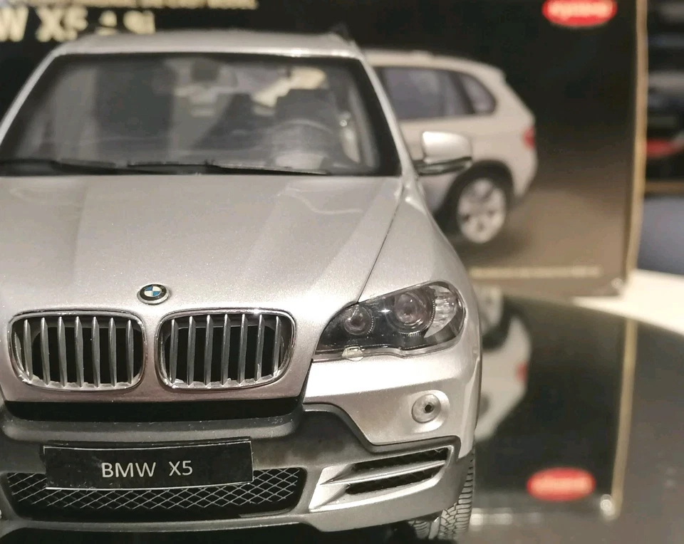 Kyosho 1/18 BMW X5 E70 (2006) Grey Metallic MINT With box Huge and Powerful! - Immagine 3 di 4