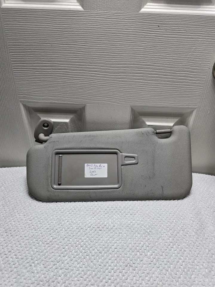 Kia Rio 2013 lado izquierdo del conductor parasol con espejo gris OEM (K Foto 2 de 4