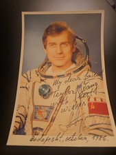 Law of Cards: Buzz Aldrin and Topps Settle Lawsuit 2