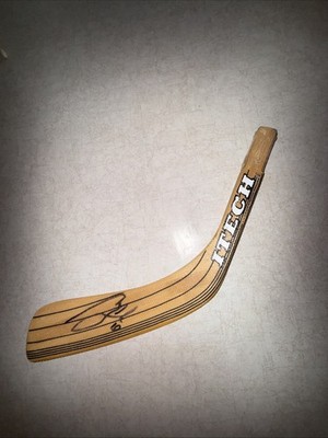 ITECH Carbon 4 Reinforced Gunner Canada Carbon Hosel Replace Hockey Blade Signed