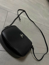 Borsa a tracolla Calvin Klein Jeans nera pelle logo zip crossbody