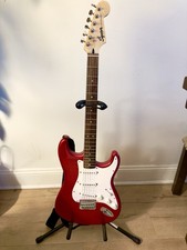 Chitarra elettrica usata Squier Bullet Stratocaster red sparkle corpo solido