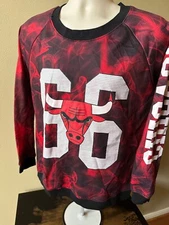 UNK (XL) Red & Black ~ NBA Chicago Bulls #66 Sweatshirt