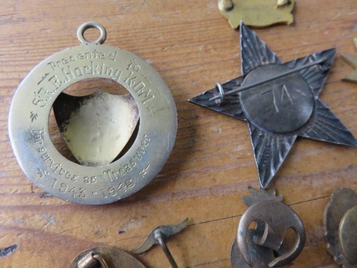 OLD MASONIC LODGE FRATERNAL GROUPS MEDALS JEWELS BADGES TOKEN - Picture 6 of 6