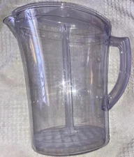 New Pampered Chef Family Quick Stir Pitcher 1 Gallon Clear Plastic Plunger Mixes