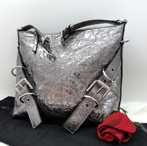 AUTÉNTICO NUEVO CON ETIQUETAS $1950 Givenchy SM Voyou Cuero Metálico Arrugado Hombro-Gris Plateado - Imagen 18 de 23