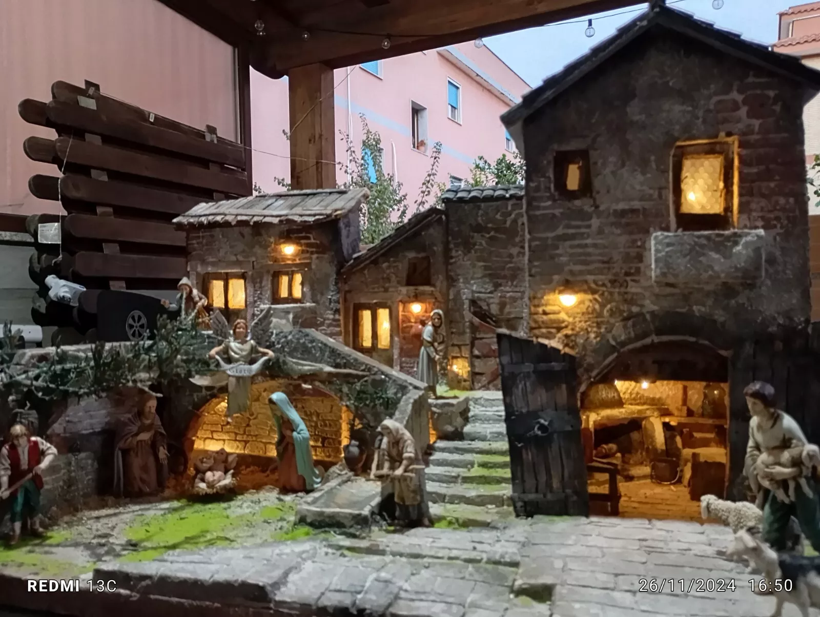 Foto 4 di 13