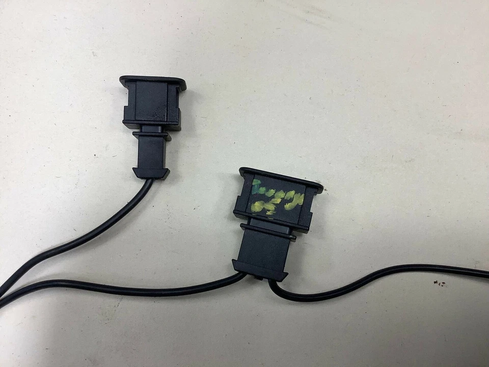 VOLKSWAGEN TOUAREG 2005-2009 ANTENA AMPLIFICADOR CABLE ARNÉS CABLE DE FÁBRICA Foto 2 de 4