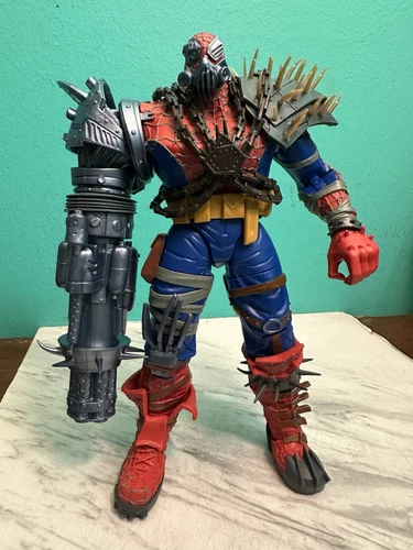 Figura de Spider-Man CYBORG SPIDER-WOMAN Marvel Legends a través del verso Spider