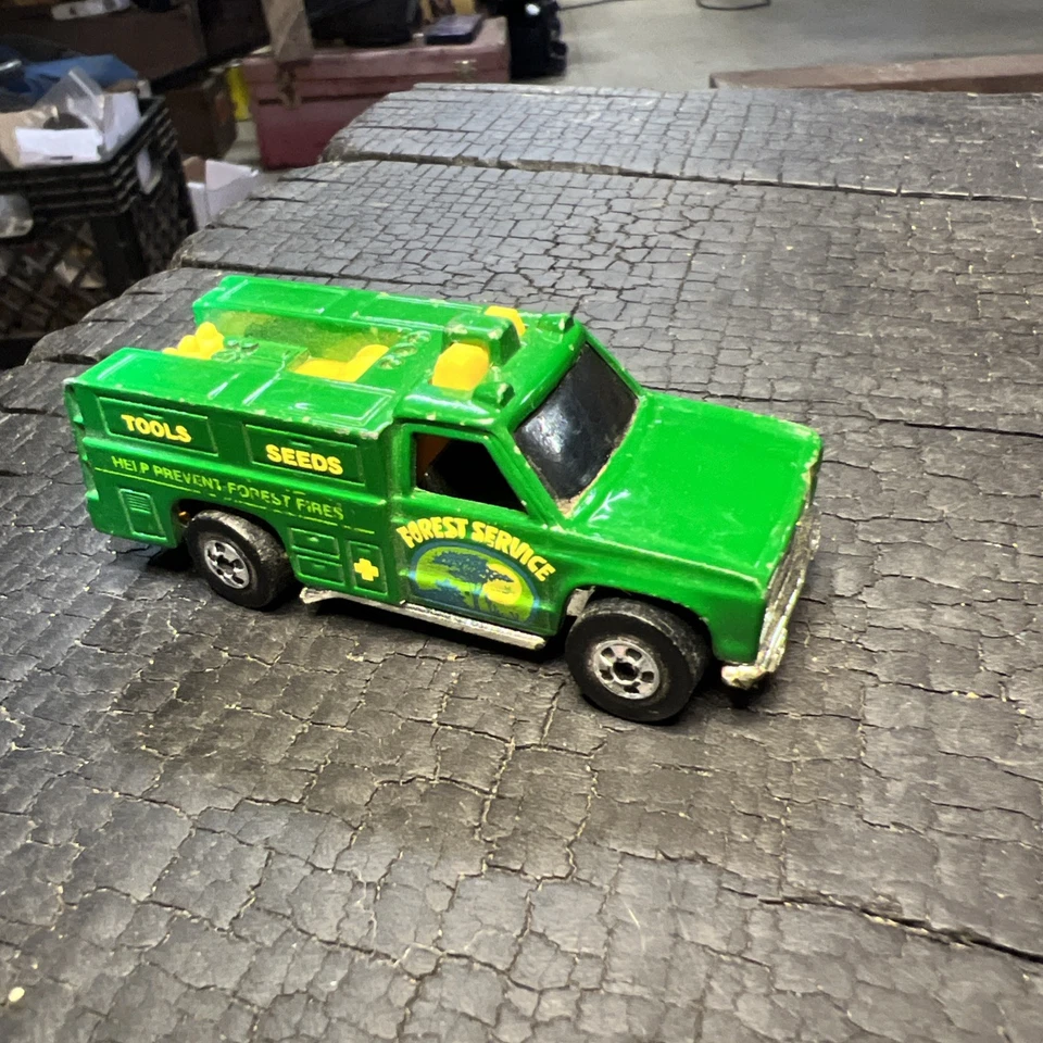 Camión de servicio forestal vintage Hot Wheels Real Riders suelto verde Foto 3 de 4