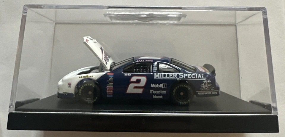 Rusty Wallace #2 Miller Special 1997 Nascar Suzuka Circuit Ford Thunderbird 1:64 - Image 4 of 4