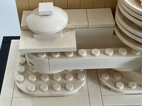 LEGO ARCHITECTURE: Solomon Guggenheim Museum (21035) With Box And Instructions.