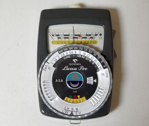 Gossen Luna Pro Light Meter with Leather Case Box Instructions NICE! - Picture 5 of 10
