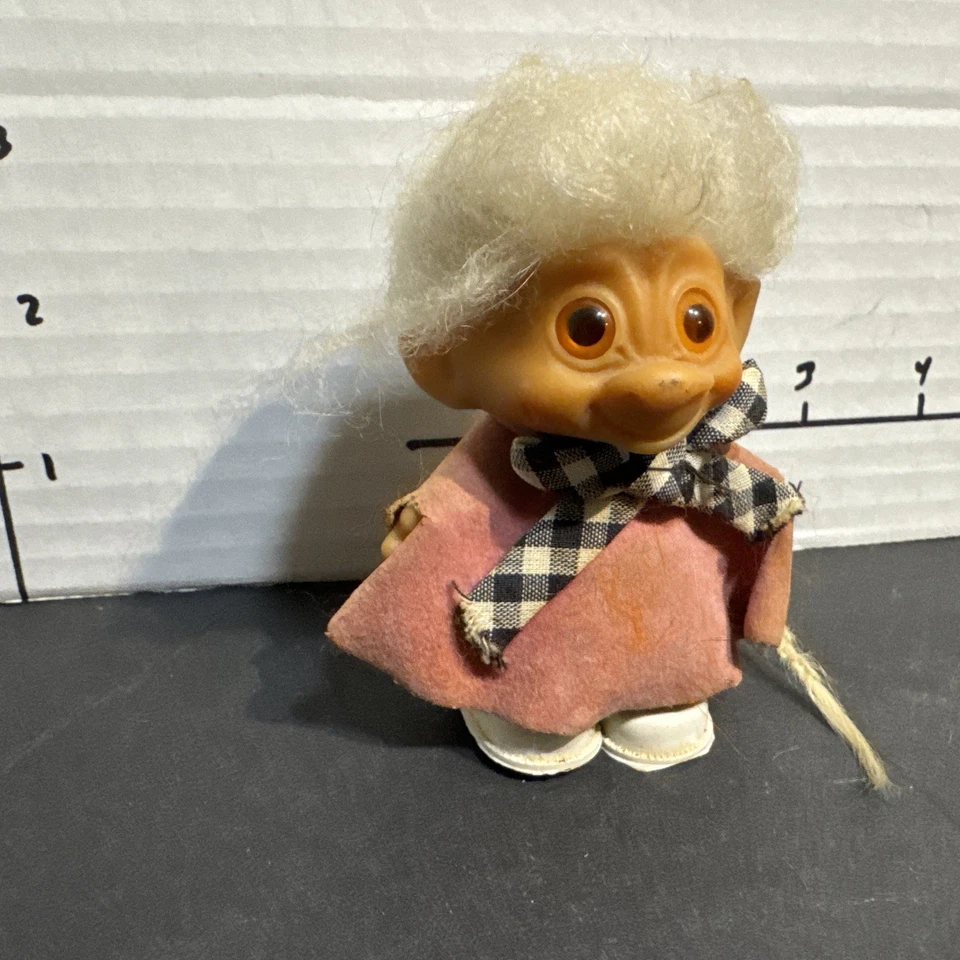 1960-е 2,5 дюйма винтажный наряд и обувь Uneeda Wishnik Troll маленький тролль оранжевые глаза - Изображение 2 из 4