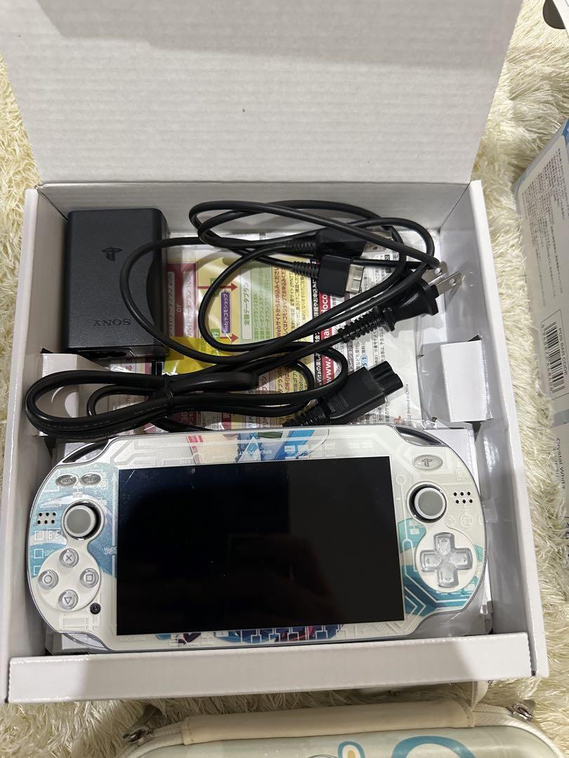 SONY - SONY PlayStationVITA  本体 PCHJ-10033 _57.JPG?set_id=880000500F