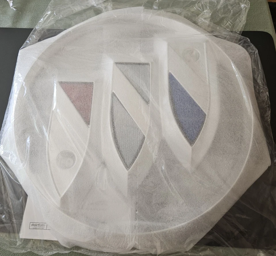 Buick Full Color Tri-Shield Logo Sign Dealership Showroom - 22 Inches - NIB NEW - Bild 2 von 4