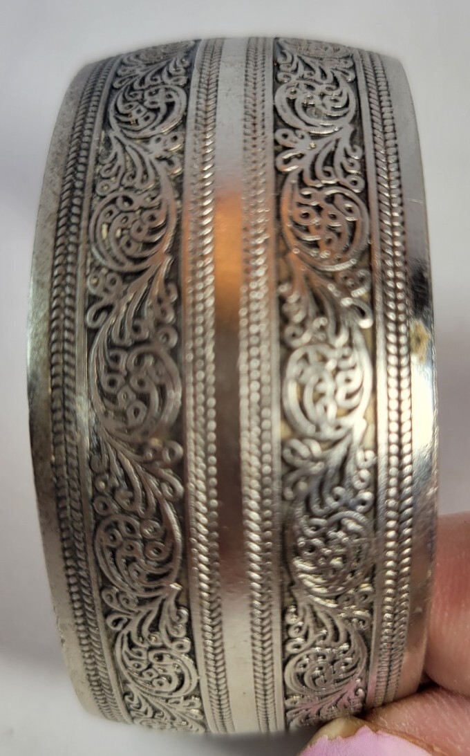 Tiber Silvertone Flower Cuff Bangle Bracelet 28 mm - image 2