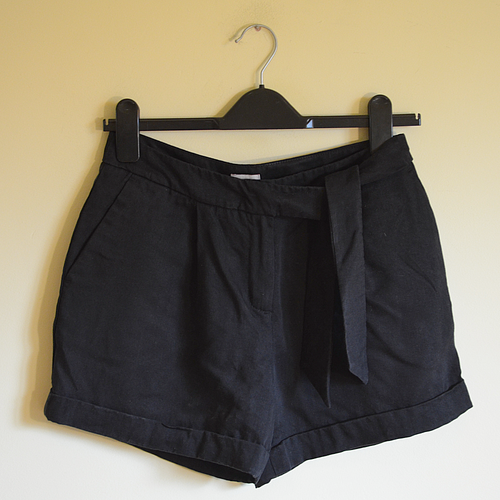 H\u0026M Conscious Collection Donna Pantaloncini Nero-UK 10-Vita Cravatta donna  con fiocco | eBay