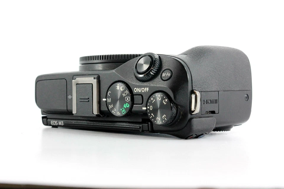 Canon EOS M100, photo 3 of 4
