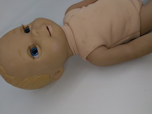 Luvabella interactive doll 14 inches NOT Working - Picture 2 of 4