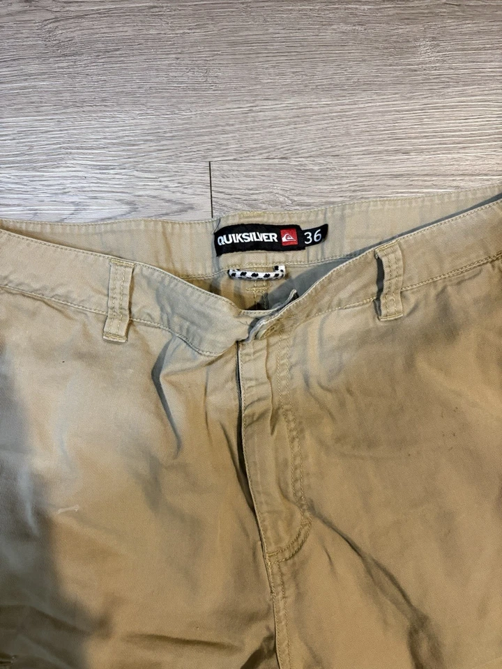 Pantalones cortos cargo Quicksilver para hombre talla 36 bolsillos Foto 2 de 4