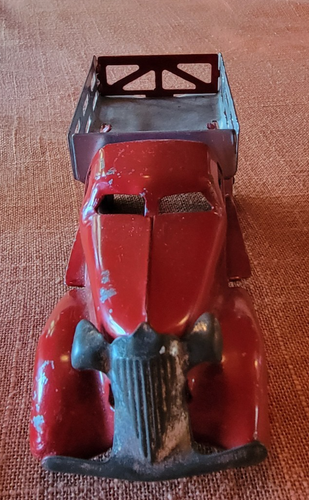 Vintage Wyandotte Pressed Steel Stake Body Truck 6 Inch Red Silver Toy TruckGB60 - Picture 2 of 11