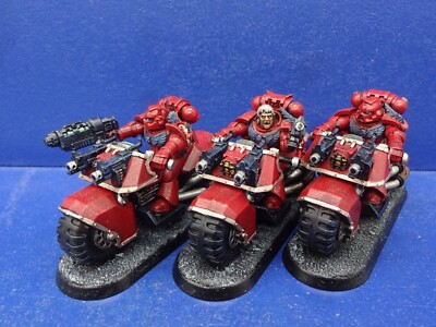3 Bikes der Blood Angels GUT BEMALT