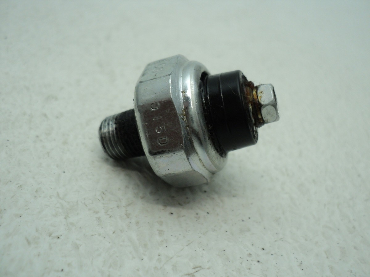 Kawasaki Ninja ZX 10R #C215 Oil Pressure Switch / Sensor | eBay Kawasaki Ninja ZX 10R #C215 Oil Pressure Switch / Sensor | eBay