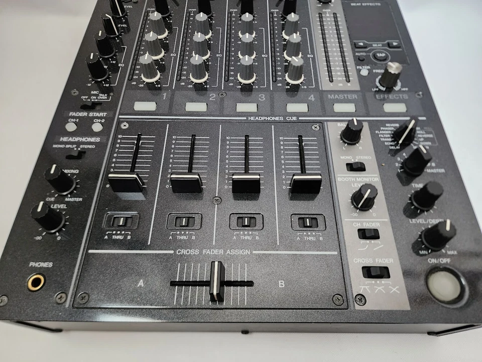 Pioneer DJM-700 Black Digital DJ Mixer 4-Channel - Image 3 of 4