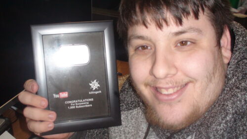 I Spent $1,000 on FAKE  Play Buttons and THIS is What I Got