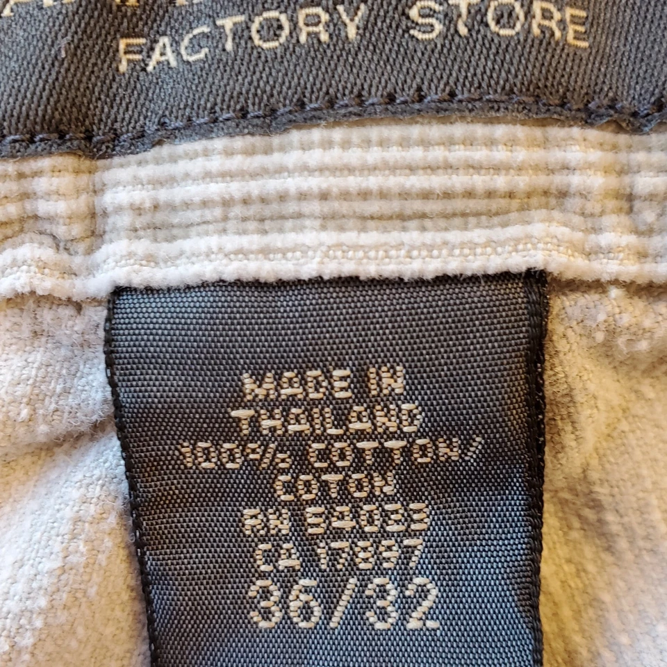 Pantalones de pana Banana Republic Factory Store para hombre talla 36/32 botón mosca en muy buen estado Foto 4 de 4