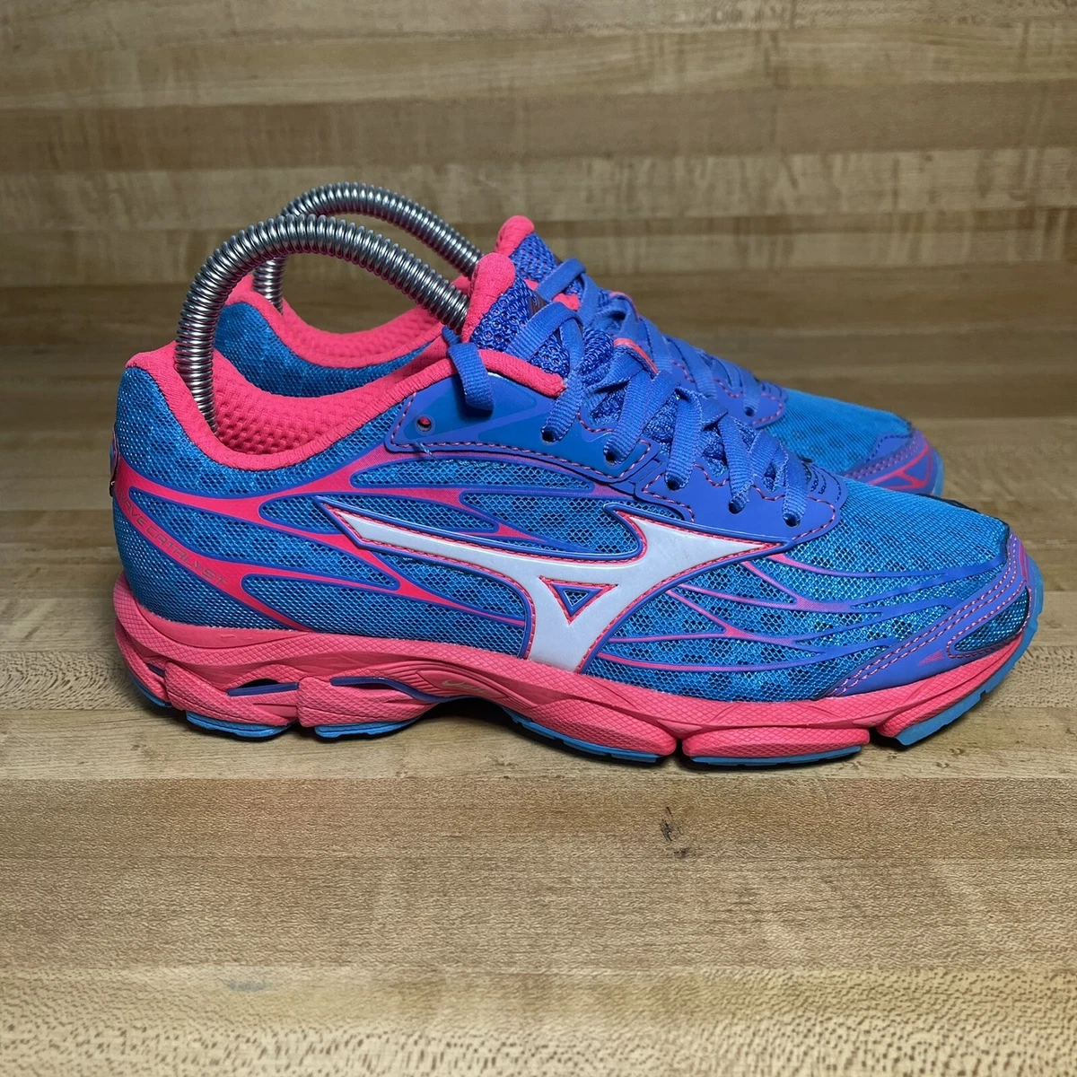 Mizuno wave sales catalyst womens