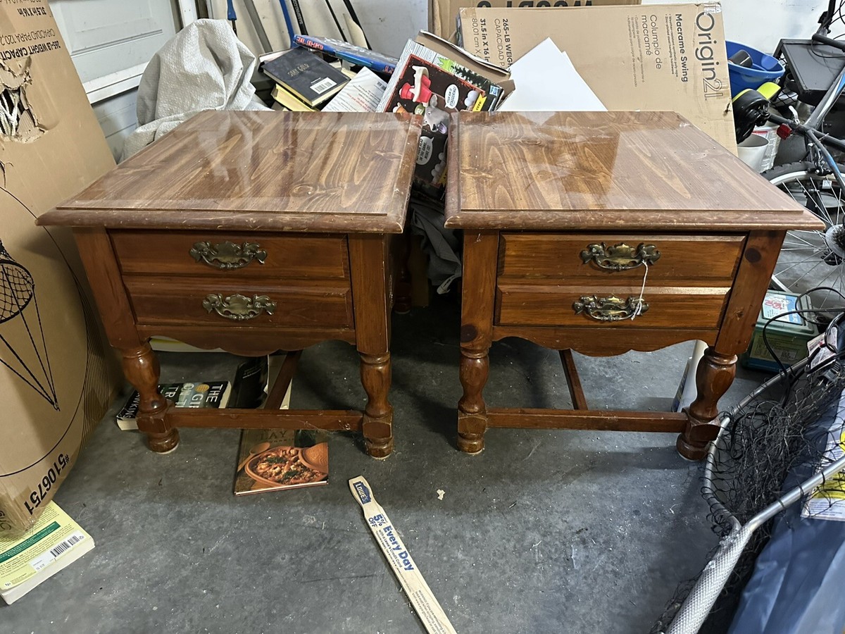 アンティークデスク　Broyhill BROYHILL FURNITURE Solid Knotty Pine Country French 42