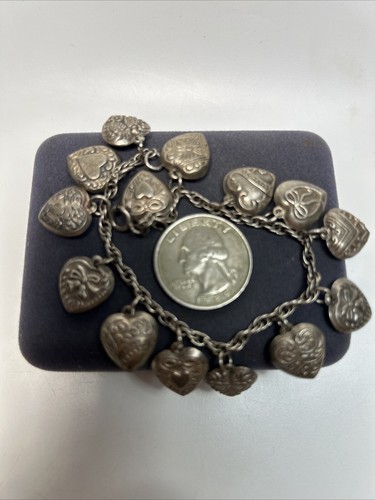 Amazing Antique Sterling Silver 14 Puffy Heart Repousse Charm Bracelet - 第 7/8 張圖片