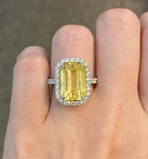 950 Platinum Emerald Cut 9.30 Ct Natural Yellow Sapphire Diamond Ring Size 7
