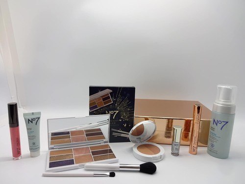 No7 Limited Edition Make Up & Skincare Geschenkbox Geschenkkorb - Bild 2 von 6