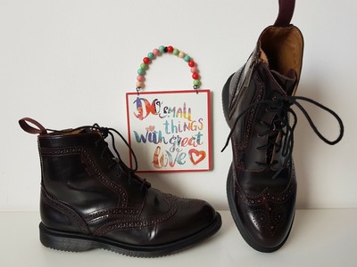aw501 dr martens
