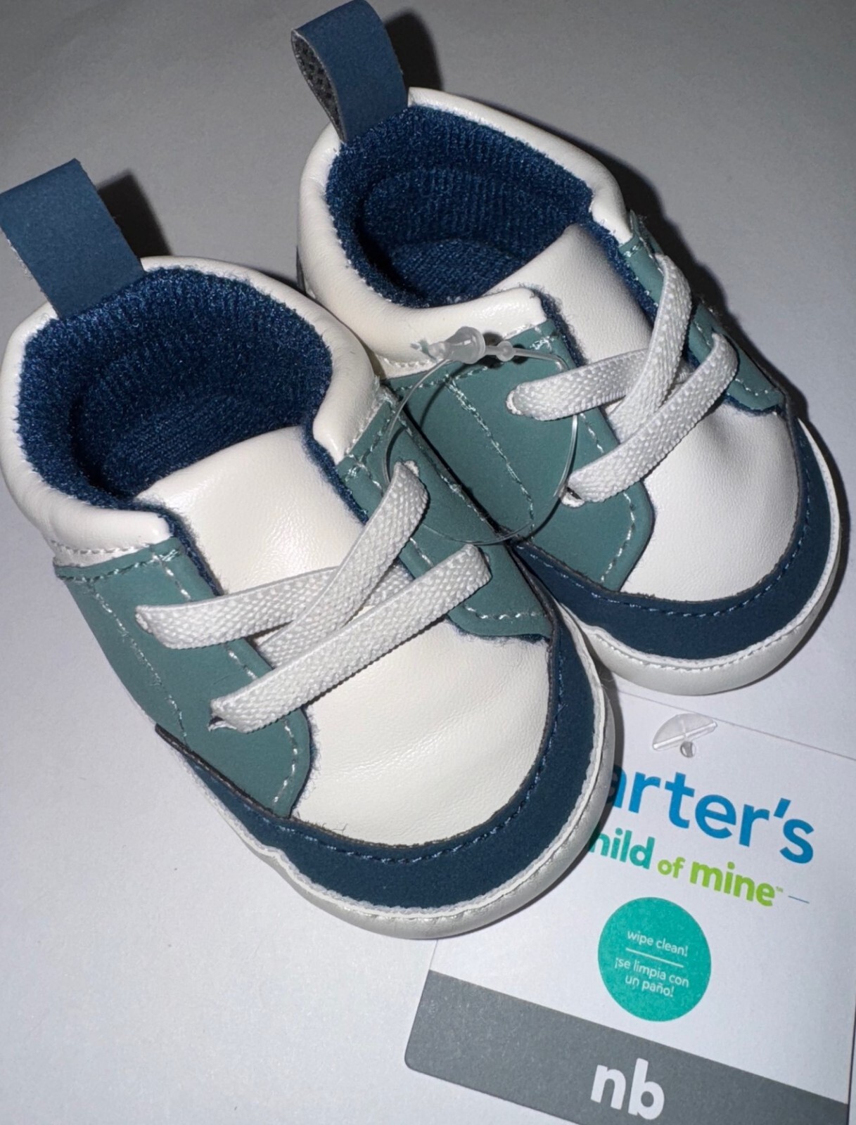 White/blue/teal Size Newborn