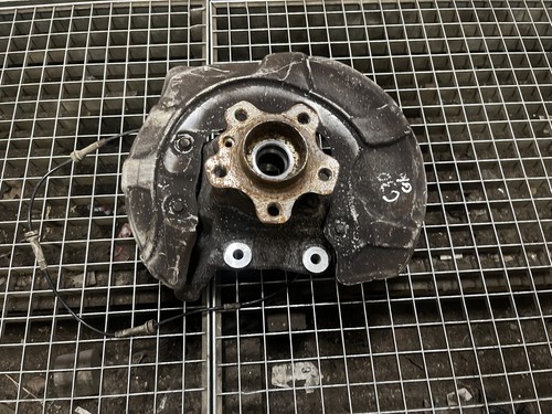 BMW 5 G30 2018 Hinterachse Links Radnabe Radlager Spindel 6866337