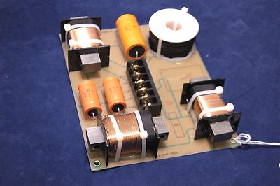 Speaker Crossover, 3 Way, 700 / 5600 Hz, Linkwitz-Riley, 4 or 8 Ohm, A-1309