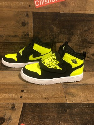 nike laceless shoes boys