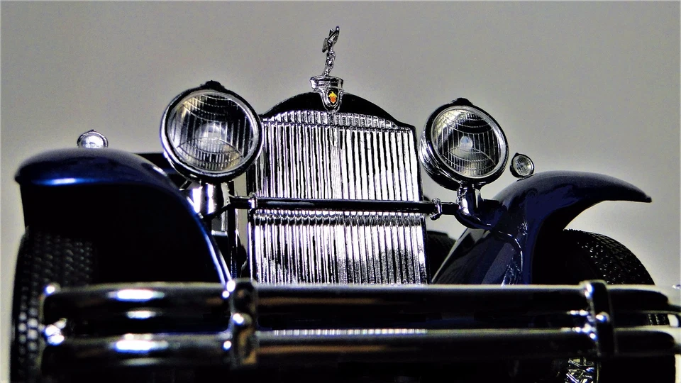 Classic Custom Dream Built Metal Model Phantom Concept Hot Rod Race Promo Car - Image 2 of 4