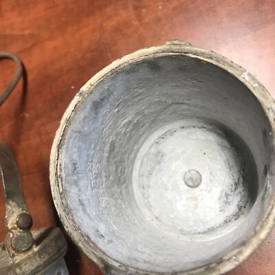 Rare Ancienne Lampe En Carbure Minier Gaz Cerosine Outil Primitif