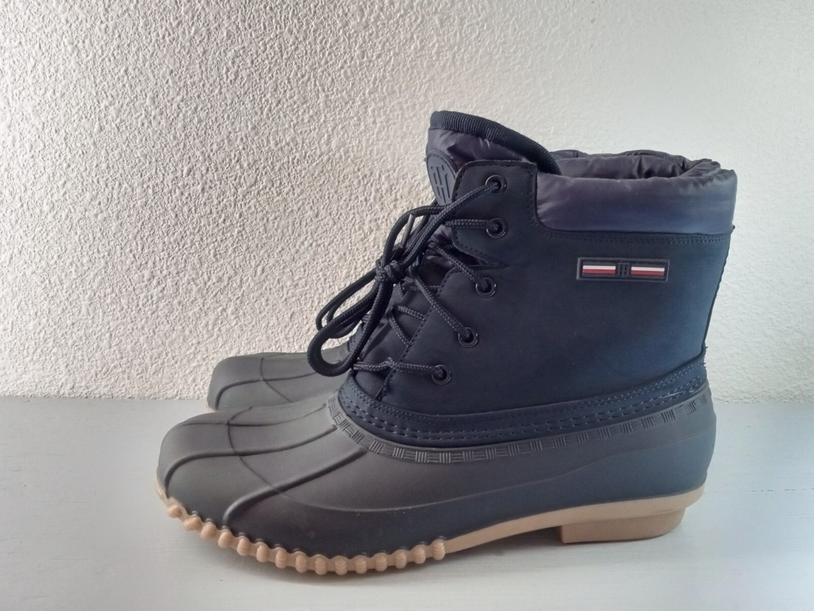 tommy hilfiger water boots