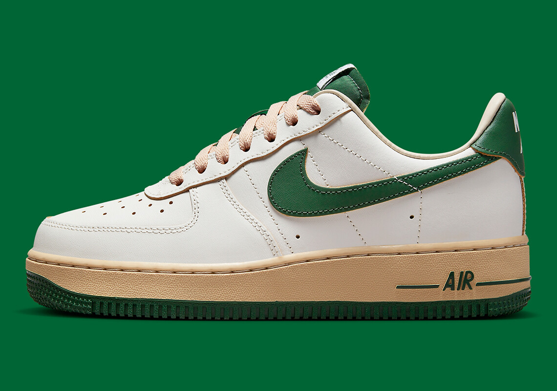 Женские кроссовки Nike Air Force 1 07 Low Vintage Sail Gorge зелено-белые DZ4764-133 sz 10